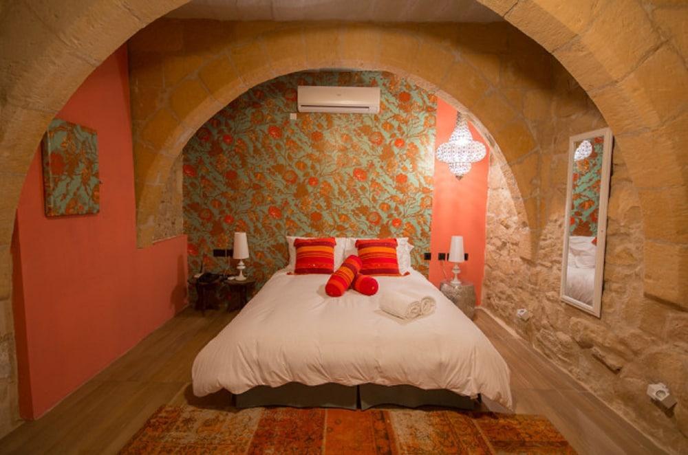 The Vincent Boutique Suites Valletta Exterior photo